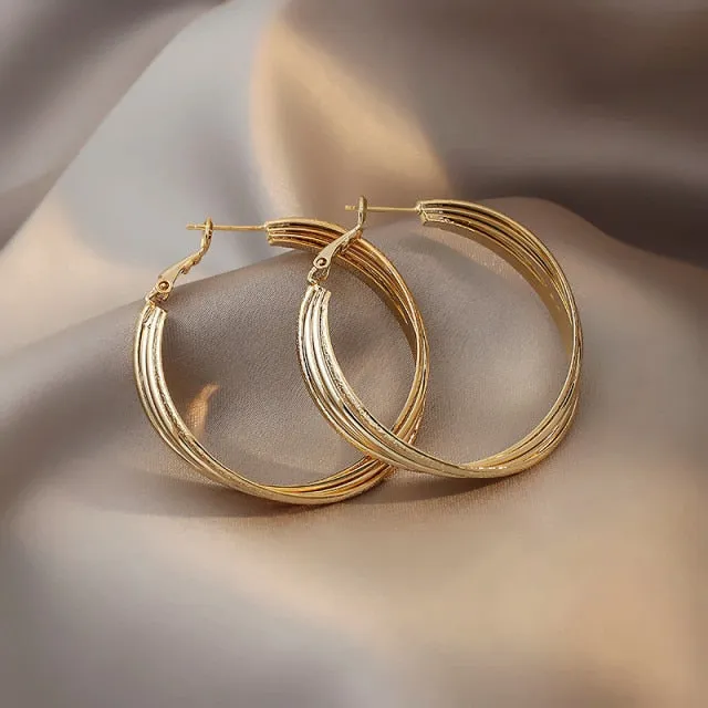 Circle Stud Earrings | Minimalist Hoop Earrings | Huggie Earrings | Chunky Hoop Earrings | Small Hoop Earrings | Women Statement Earrings
