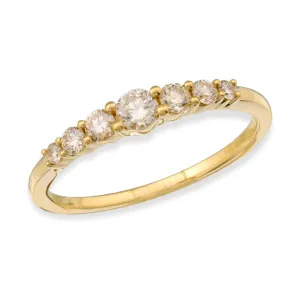 La Princesse Graduated Shared Prong Diamond Ring