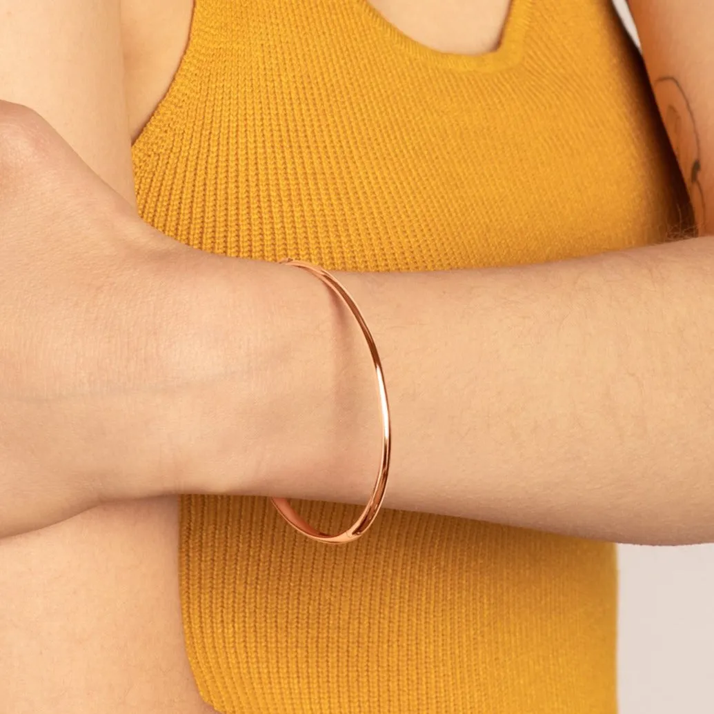 Polished Plain Bangle in Rose Gold