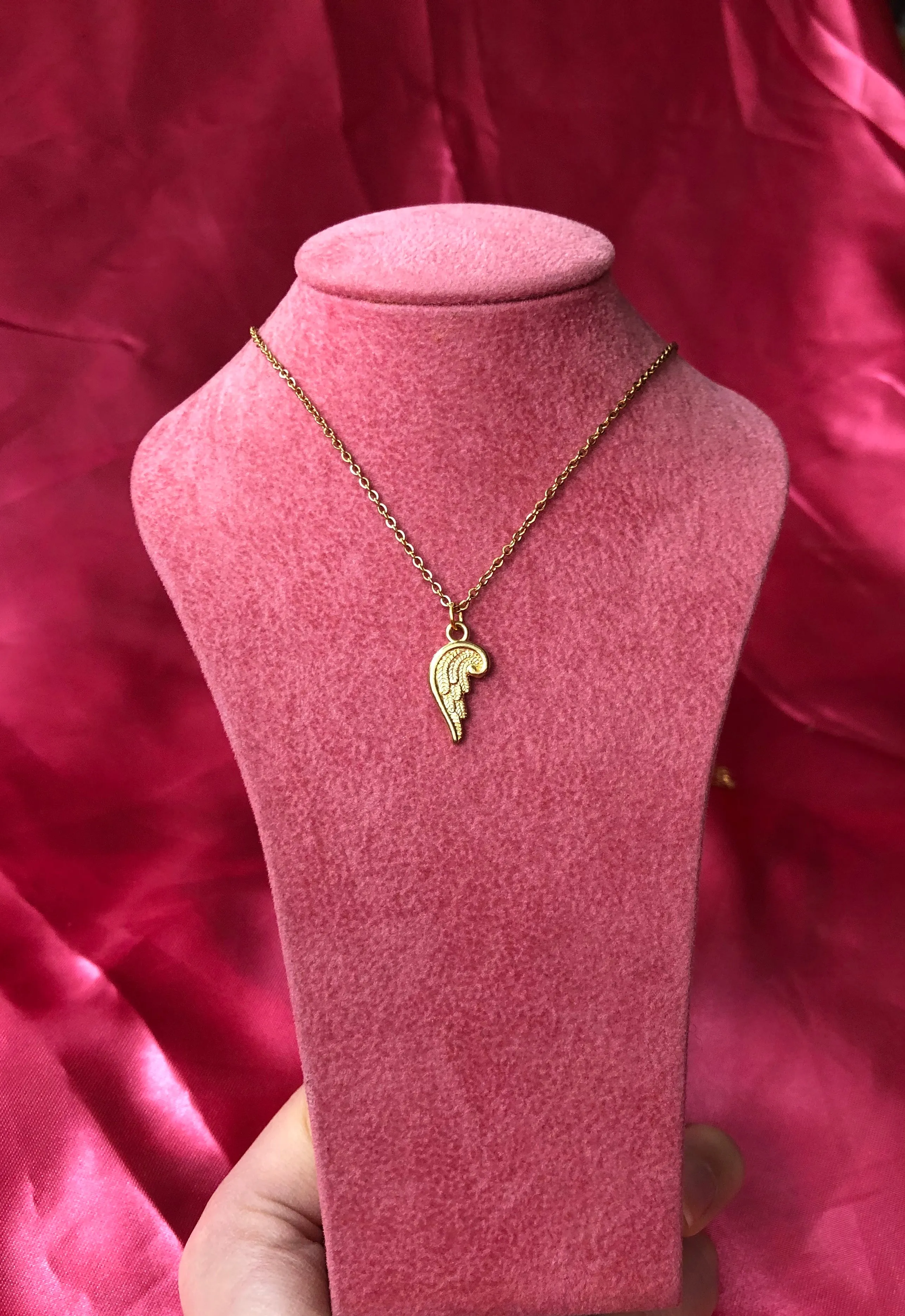 Wing necklace