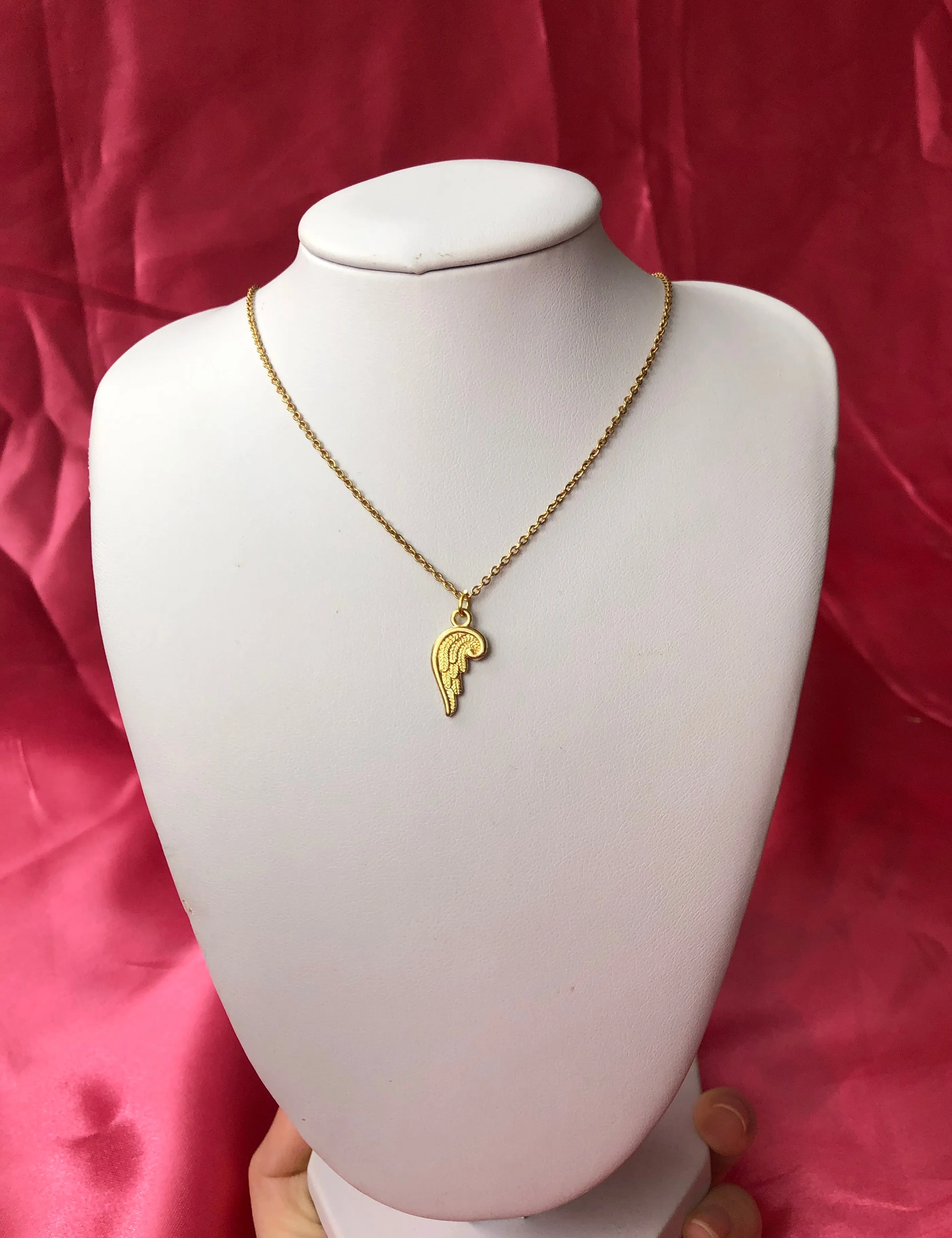 Wing necklace